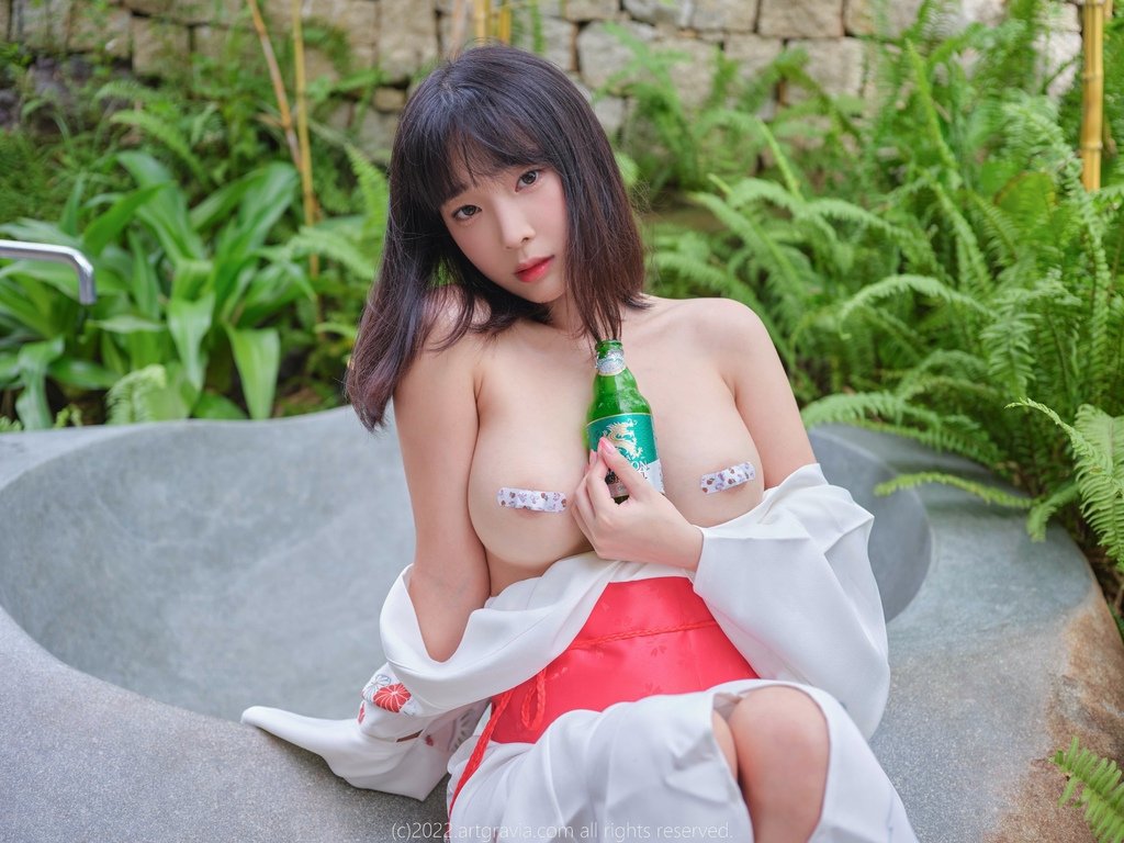 Inkyung (강인경) - Kimono