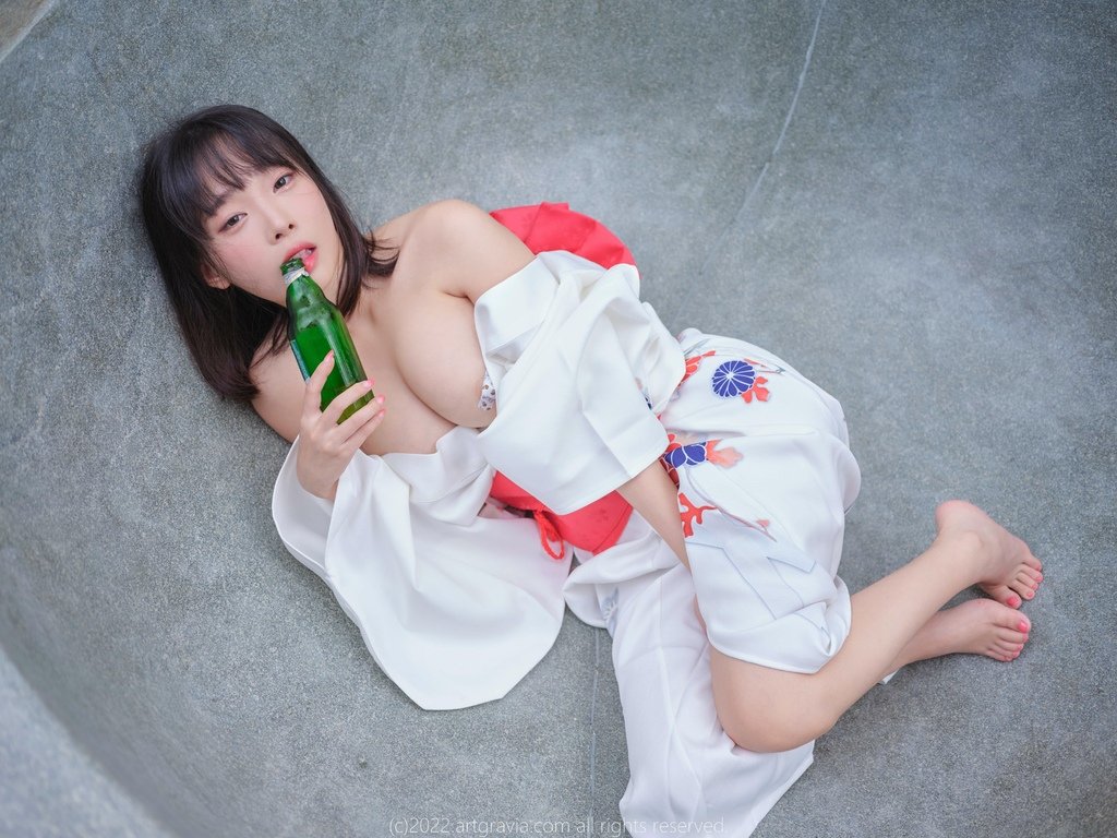 Inkyung (강인경) - Kimono
