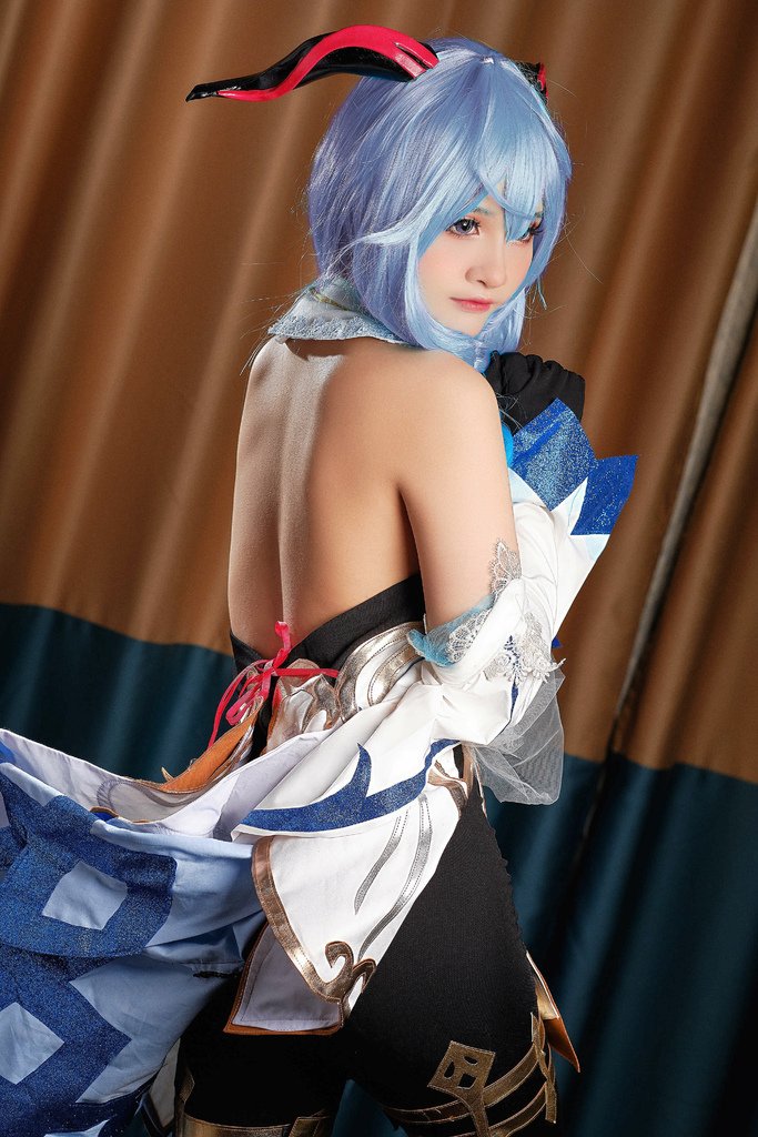 Azami cosplay Ganyu – Genshin 