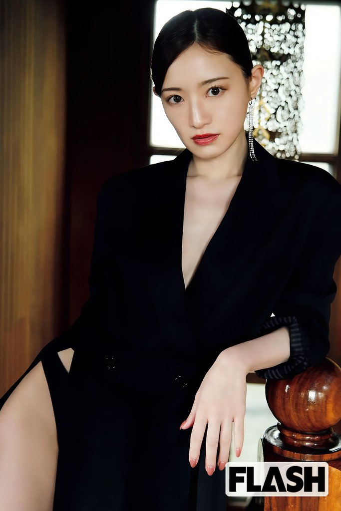 Kana Nakada 中田花奈, FLASH 2025.0