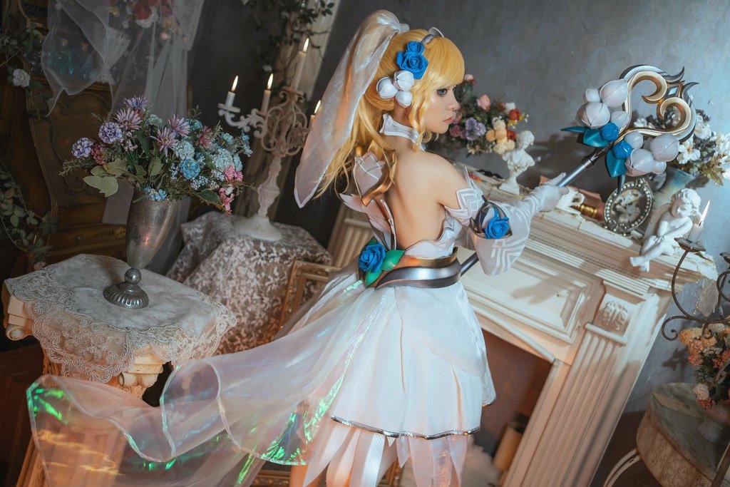 Nekokoyoshi (爆机少女喵小吉) cosplay Lux - League of Legends (1).jpg