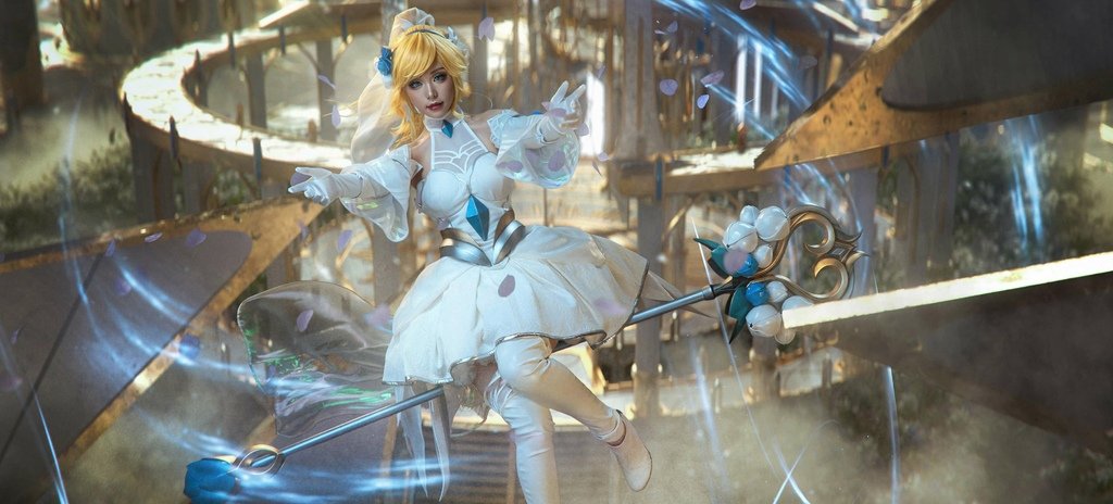 Nekokoyoshi (爆机少女喵小吉) cosplay Lux - League of Legends (41).jpg