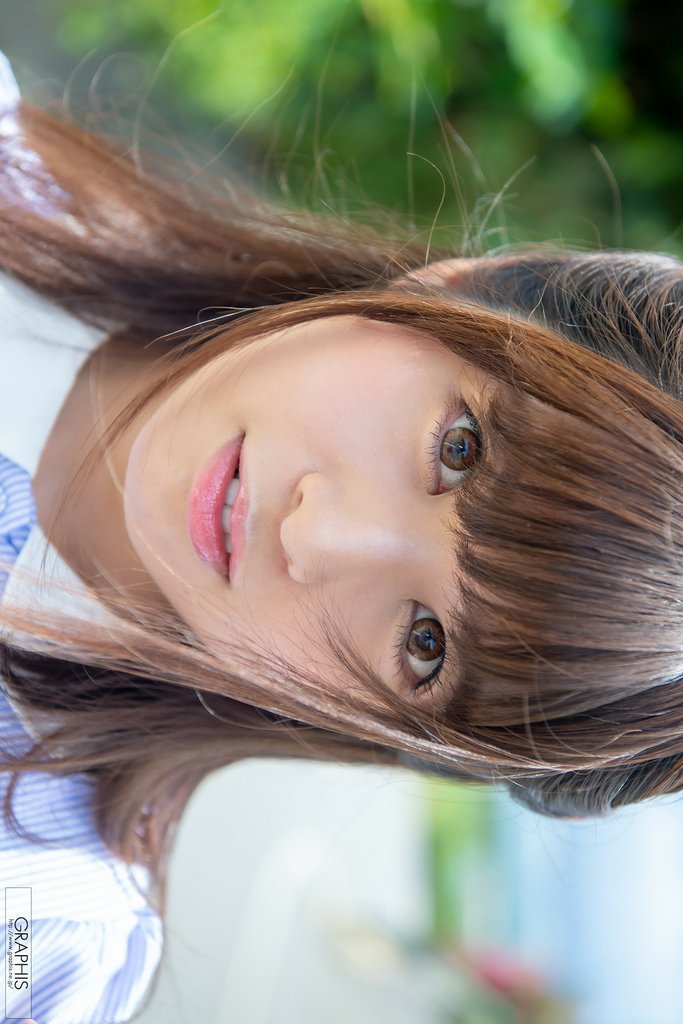 Nanase Asahina 朝比奈ななせ, Graphis
