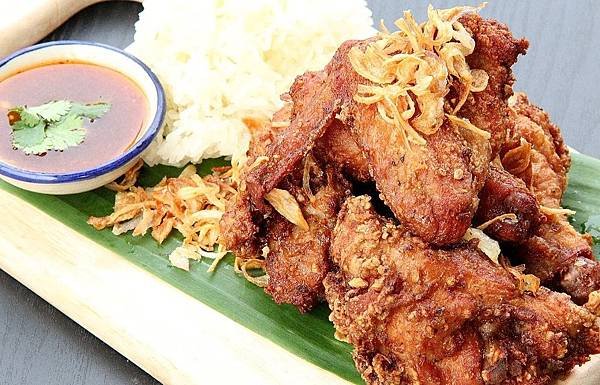 hat yai fried chicken.jpg