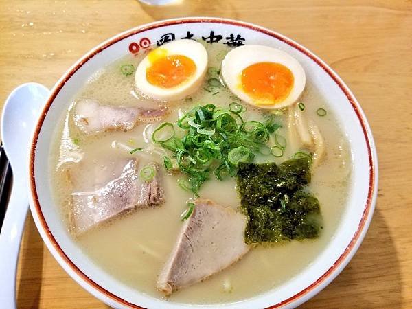 徳島ラーメン 白系.jpg