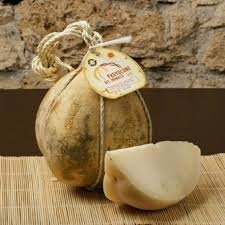 provolone del Monaco.jpg