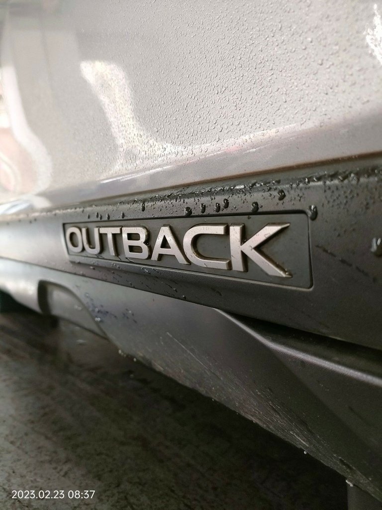 速霸陸 SUBARU OUTBACK (2015年) 前煞車分泵防塵套破損