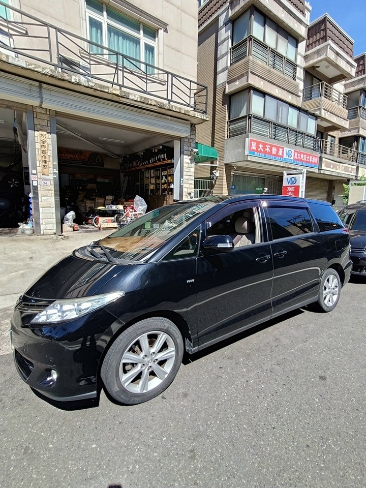 豐田 TOYOTA PREVIA 電動後視鏡無法收折修復。