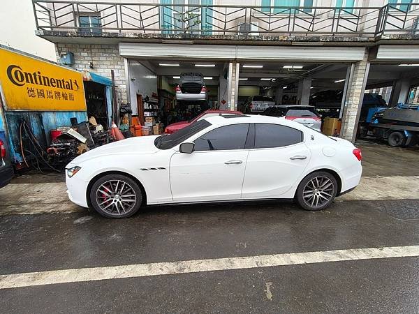 瑪莎拉蒂 Maserati Ghibli 電動照後鏡無法收折修理