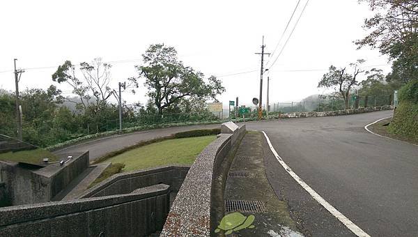 單車路線-南港找茶園 鹿窟事件紀念碑4.jpg