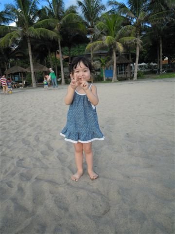 [2Y10M29D]西子灣沙灘