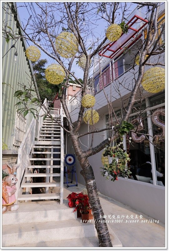 【桃園】秘覓良品山上花兒開了咖啡景觀餐廳