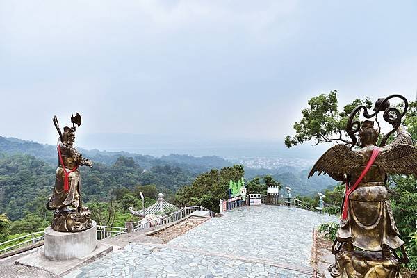 松柏嶺森林公園登山步道.jpg