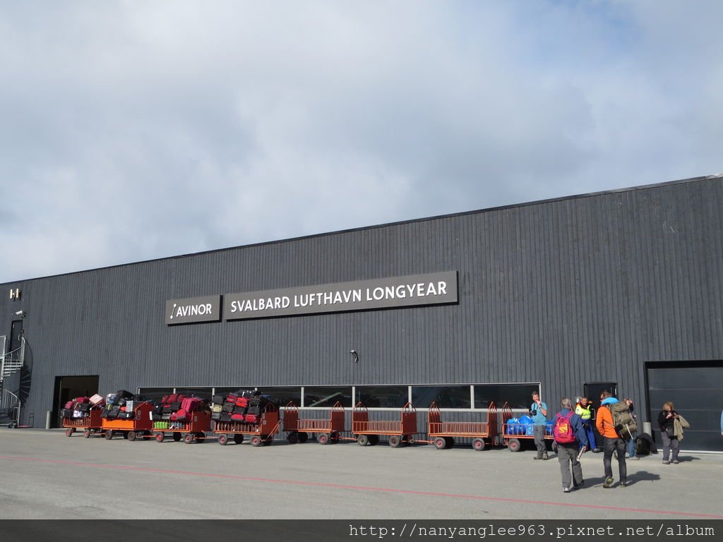 Longyearbyen Airport, Svalbad