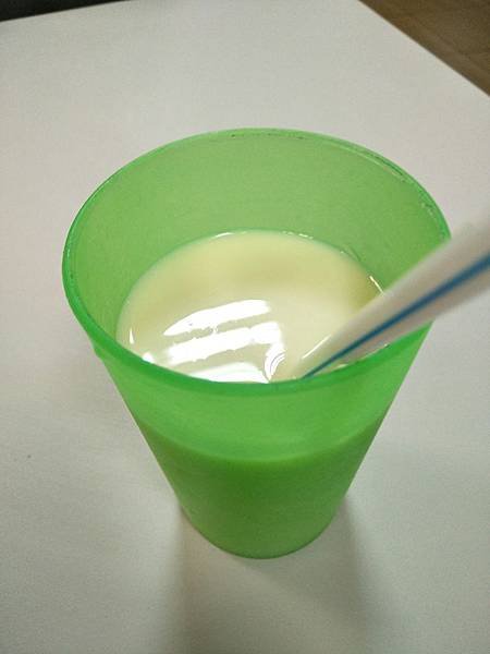 下環街市 豆漿MOP8=TND32.jpg