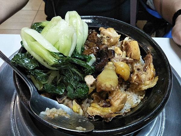下環街市煲飯MOP33=TND132.jpg