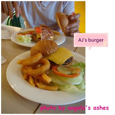 台南成大AJ&apos;S BURGER