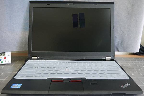 Lenovo ThinkPad X230 筆記型電腦貼頂級AR鍍膜