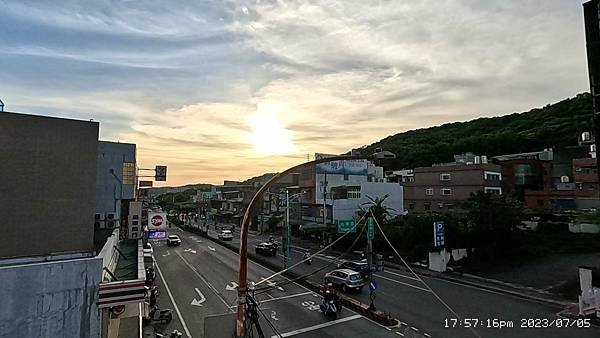 GX011034夕陽面光時HDR效果佳.jpg