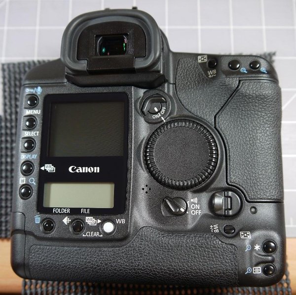 Canon 1DII-8.JPG