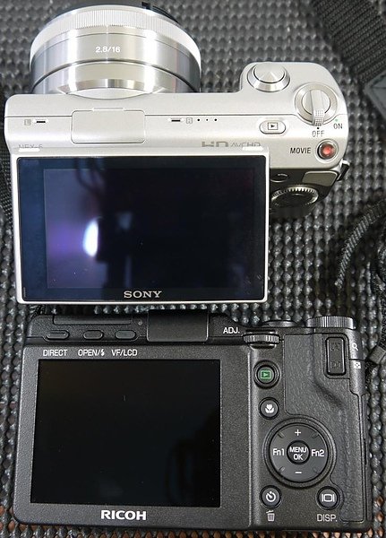 Ricoh  GXR-4.JPG