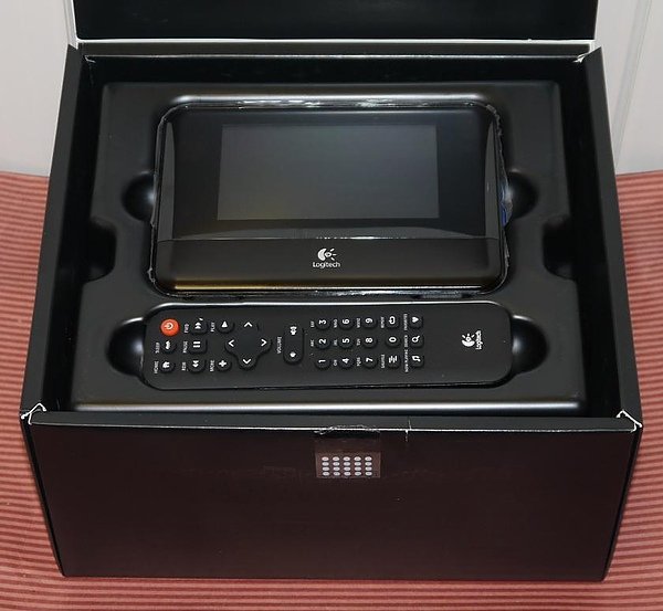 Logitech SqueezeBox Touch-3.JPG