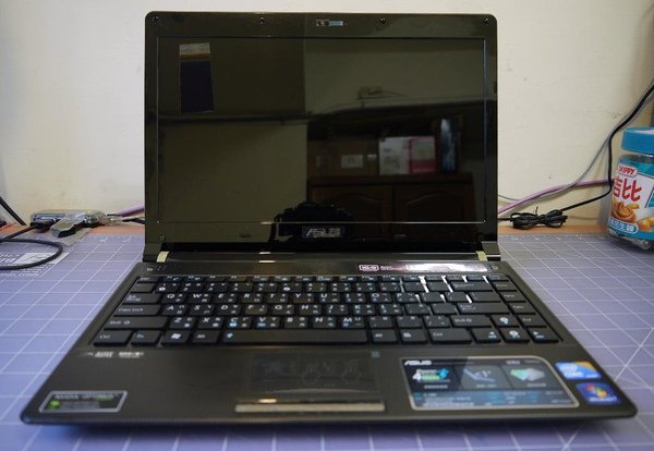Asus U35.JPG