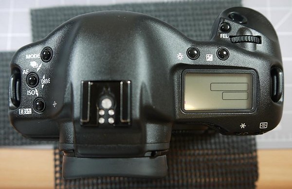 Canon 1DII-3.JPG