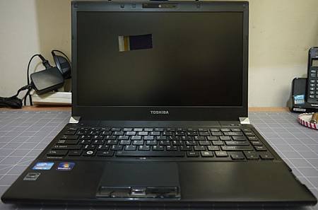Toshiba R830
