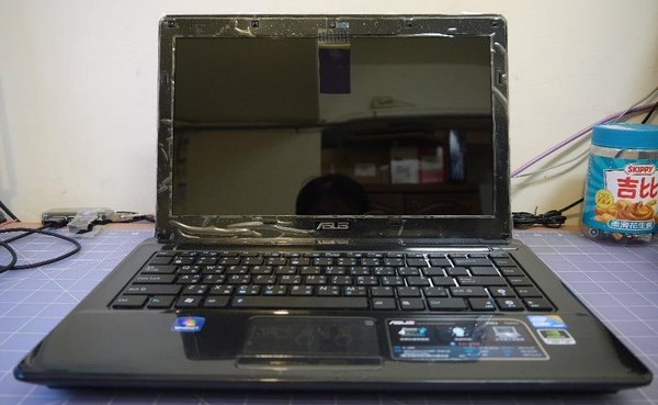 Asus A42J-8.JPG