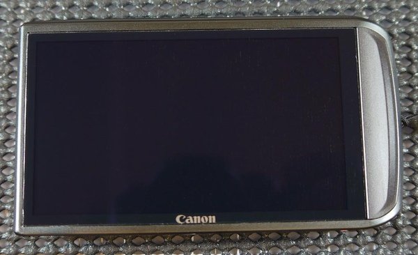 Canon IXUS210-2.JPG