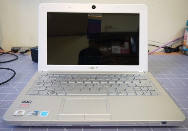 VAIO W213AW.JPG