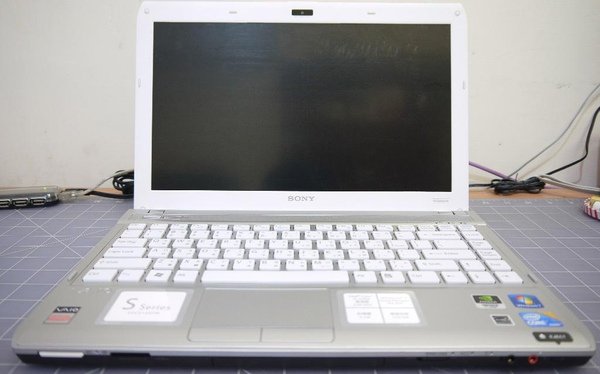 VAIO S135-2.JPG