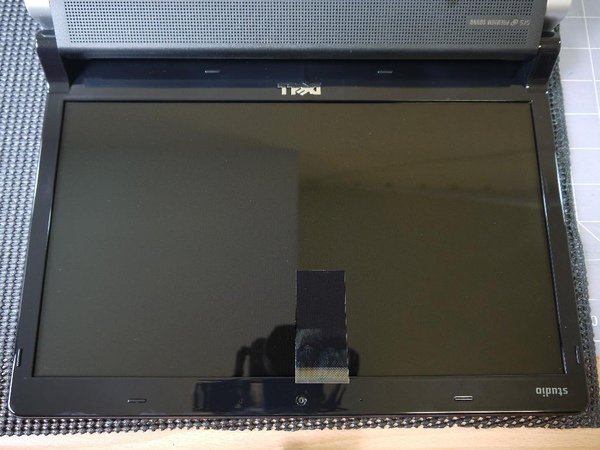Dell Studio 14-1.JPG
