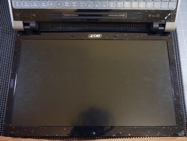 Acer 5820TG-2.JPG