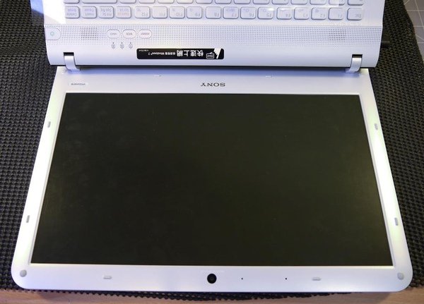 VAIO EA16-2.JPG