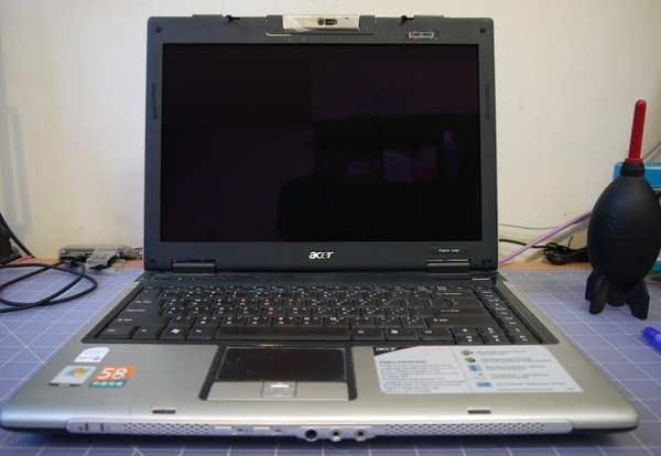 Acer 5583-5.JPG