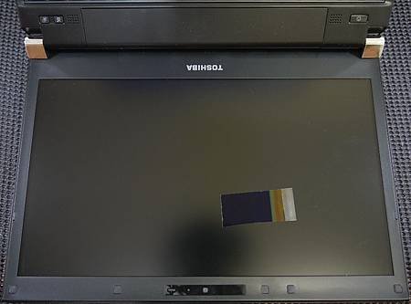 Toshiba R830