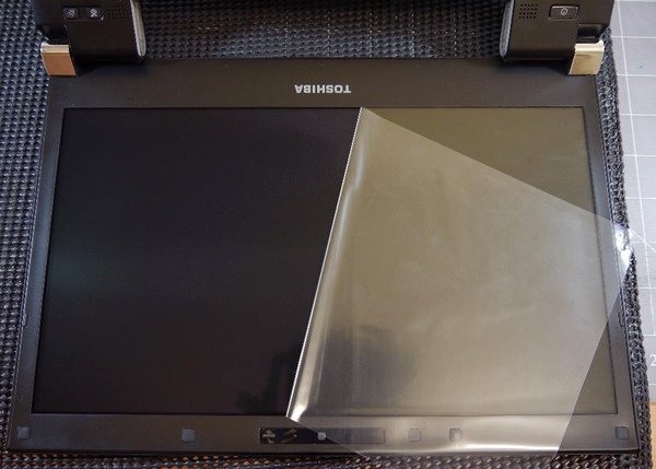 Toshiba R700-26.JPG