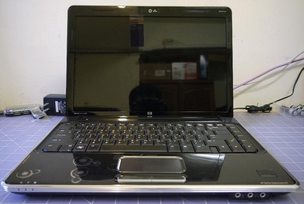 HP DV4.JPG