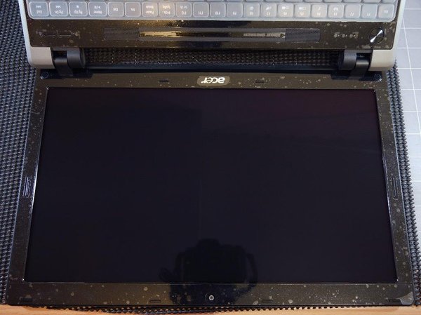 Acer 5820TG-4.JPG