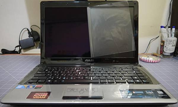 Asus A40-3.JPG