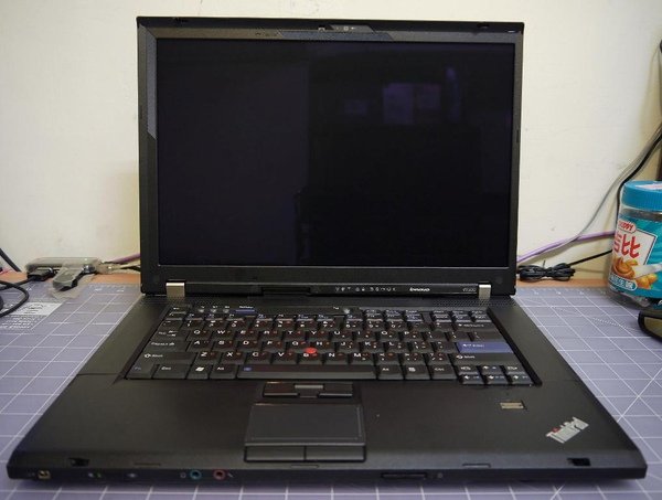 THINKPAD W500-8.JPG