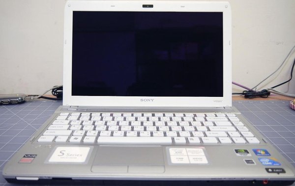 VAIO S135-4.JPG