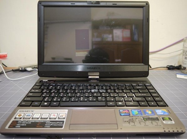 技嘉T1125.JPG