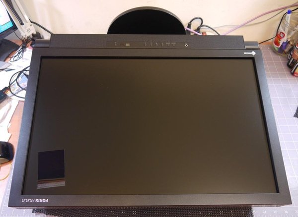 EIZO  SX2462W-2.JPG