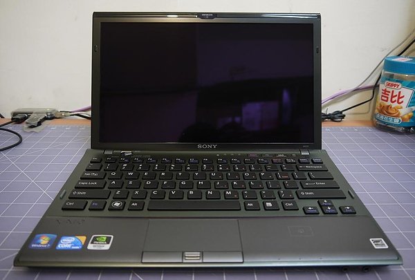 VAIO Z1-9.JPG