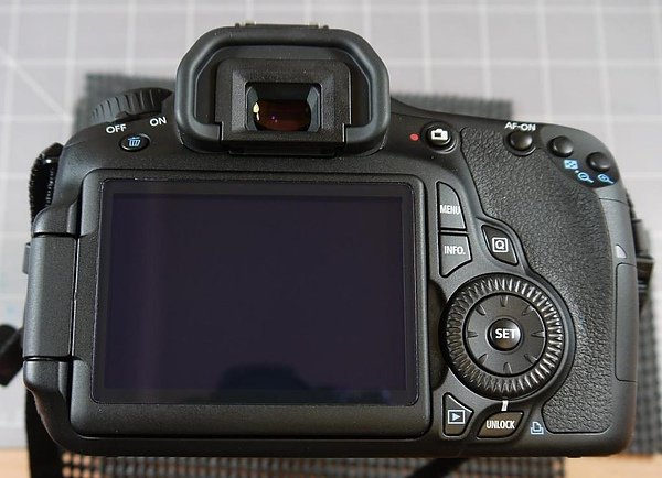 Nikon 60D-2.JPG