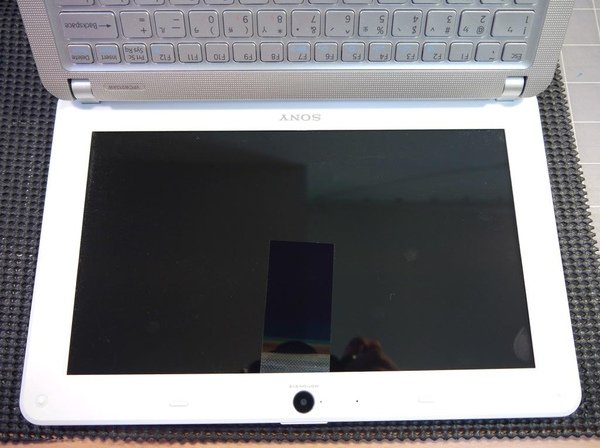VAIO W213AW-1.JPG