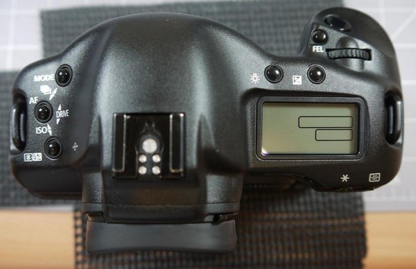 Canon 1DII-5.JPG